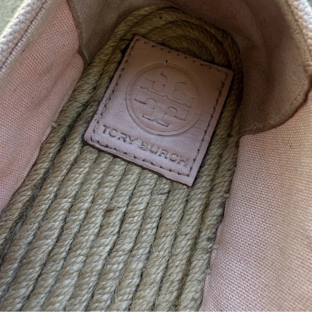 Tory Burch Weston Canvas Flat Espadrilles in Seashell Pink Size 8